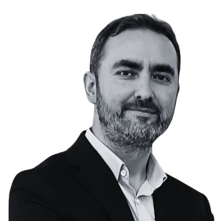 Dr. Öğr. Üyesi Kurtuluş ÖZTÜRK